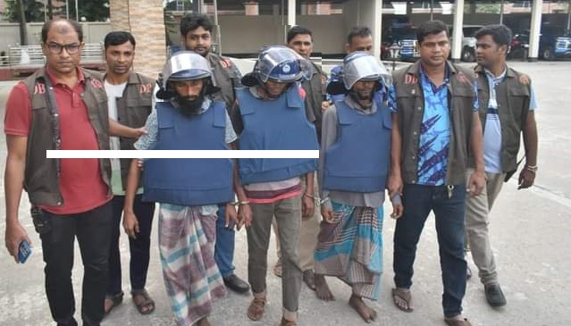 বগুড়া আন্তঃজেলা ডাকাত দলের ৩ সদস্য গ্রেফতার