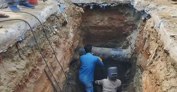 নরসিংদীতে গ্যাসের সঞ্চালন লাইনে ছিদ্র, ১৩ ঘন্টা পর গ্যাস সরবরাহ চালু