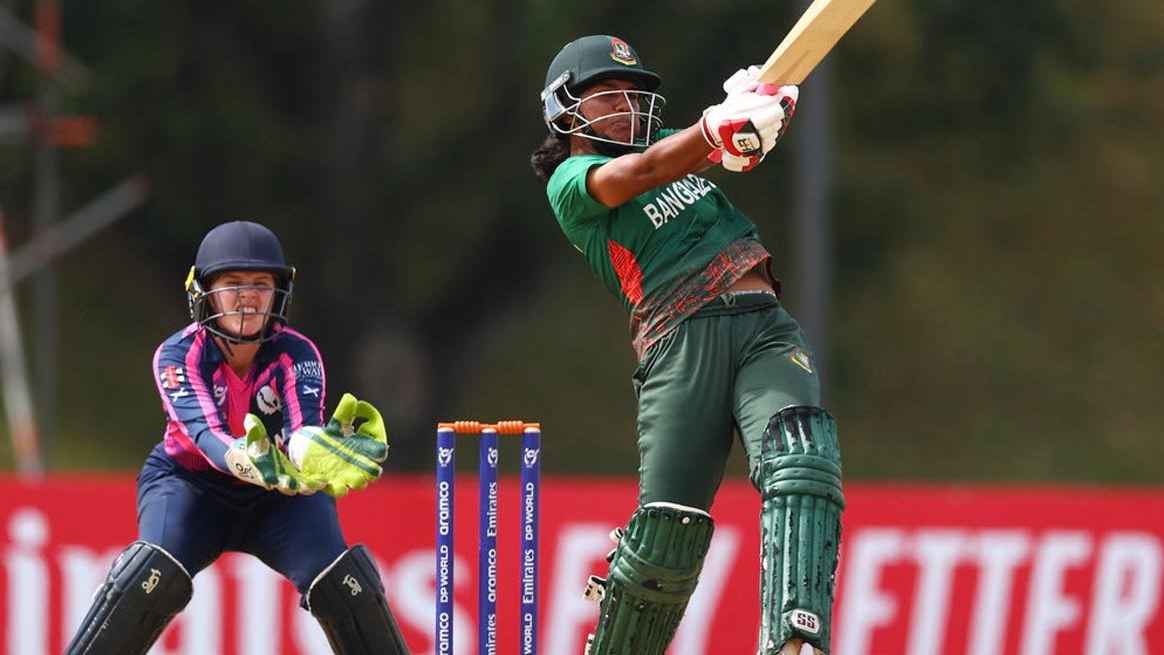 ১৮ রানের জয়ে বিশ্বকাপে সুপার সিক্সে বাংলাদেশ