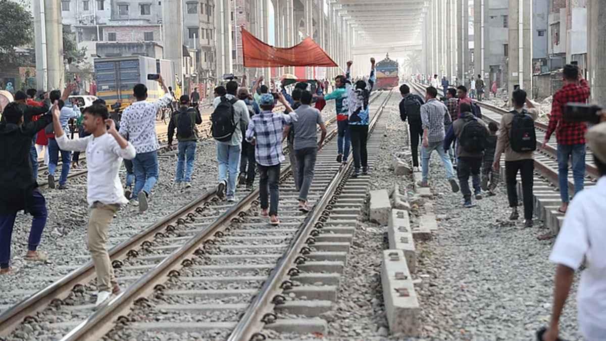 তিতুমীর কলেজের শিক্ষার্থীদের আন্দোলনে ছাড় দেবে না সরকার