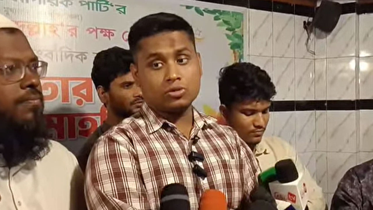 সমন্বয়ক পরিচয়ে কেউ অন্যায় করলে ব্যবস্থা নেওয়ার অনুরোধ হাসনাতের