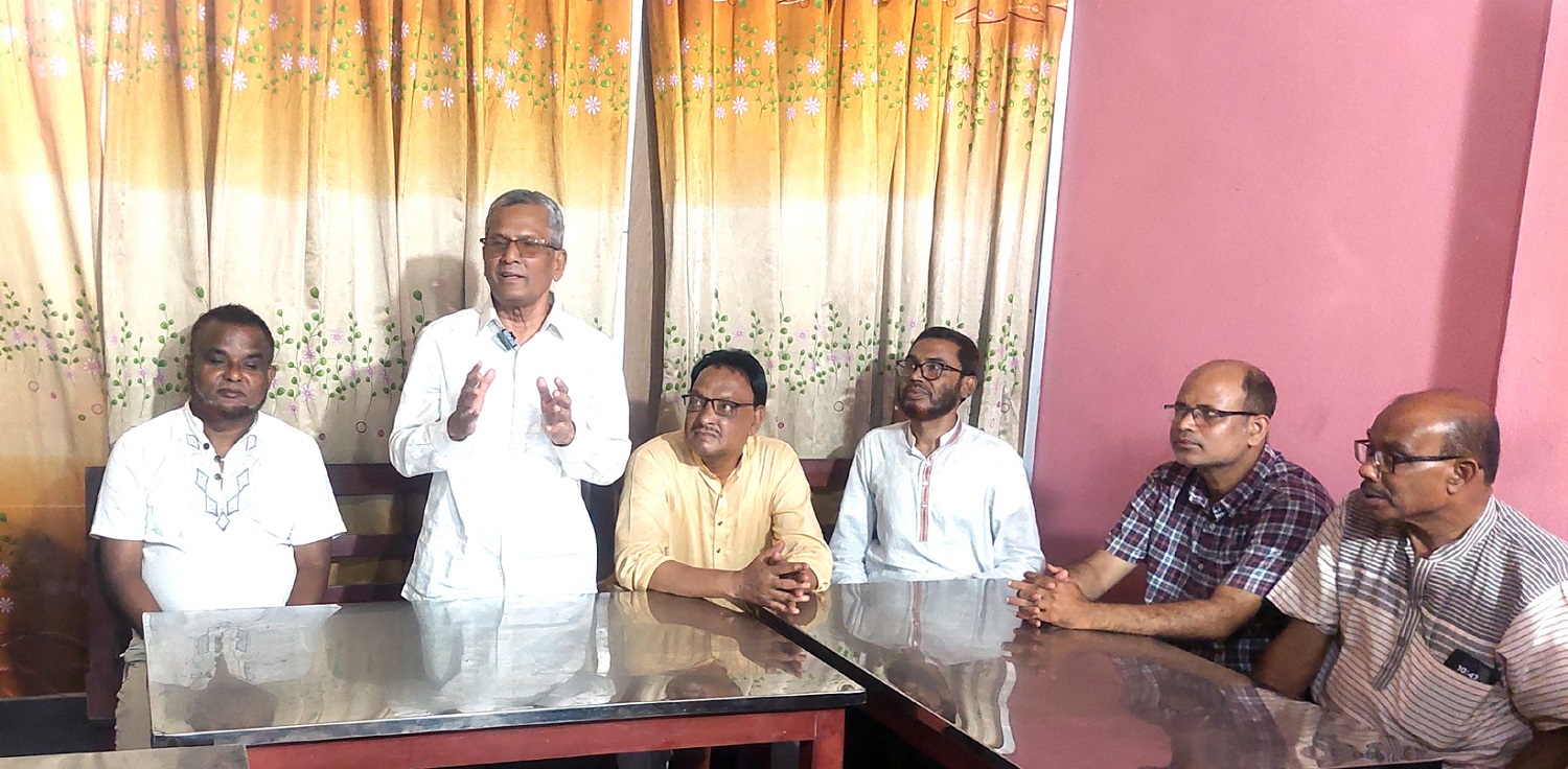 বীরগঞ্জ মডেল প্রোসক্লাবের সাথে সুধী সমাজের মতবিনিময় সভা